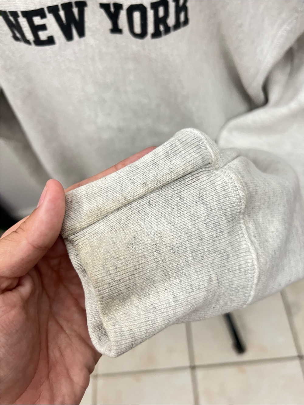Metropolitan Museum of Art Off-the-Shoulder Sweatshirt (Minor Stains on Cuffs) - Picture 9 of 10